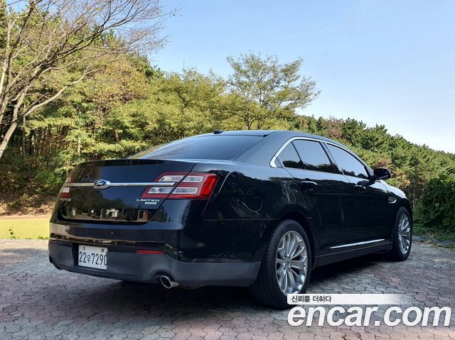 Ford Taurus 2.0 Limited EcoBoost 6th 2015 — фото 3