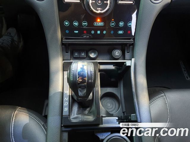 Ford Taurus 2.0 Limited EcoBoost 6th 2015 — фото 16