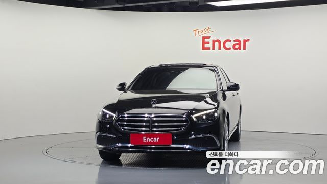 Mercedes-Benz E-Class (W213) E220d 4MATIC Exclusive 2022 — фото 3