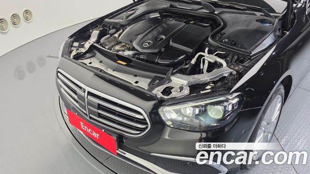 Mercedes-Benz E-Class (W213) E220d 4MATIC Exclusive 2022 — фото 6