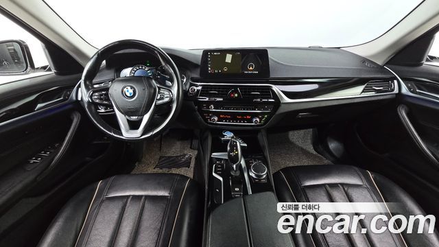 BMW 5 Series (G30) 520d Luxury Special Edition 2018 — фото 7