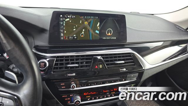 BMW 5 Series (G30) 520d Luxury Special Edition 2018 — фото 12