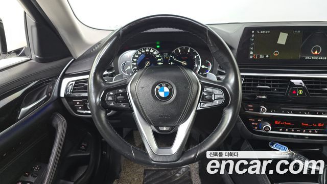 BMW 5 Series (G30) 520d Luxury Special Edition 2018 — фото 13