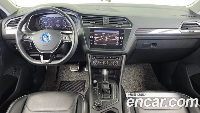 Volkswagen Tiguan (II) 2.0 TDI 4Motion Prestige 2018 — фото 7