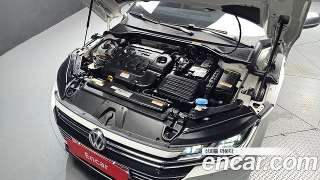 Volkswagen Arteon 2.0 TDI Premium 2019 — фото 6