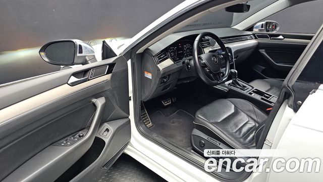 Volkswagen Arteon 2.0 TDI Premium 2019 — фото 10