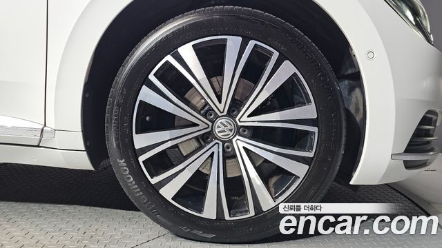 Volkswagen Arteon 2.0 TDI Premium 2019 — фото 21