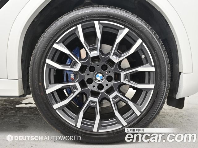 BMW X6 (G06) xDrive40i M Sport 2024 — фото 7