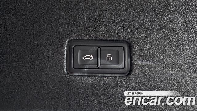 Audi Q8 (4M) 55 TFSI Quattro Premium 2021 — фото 42