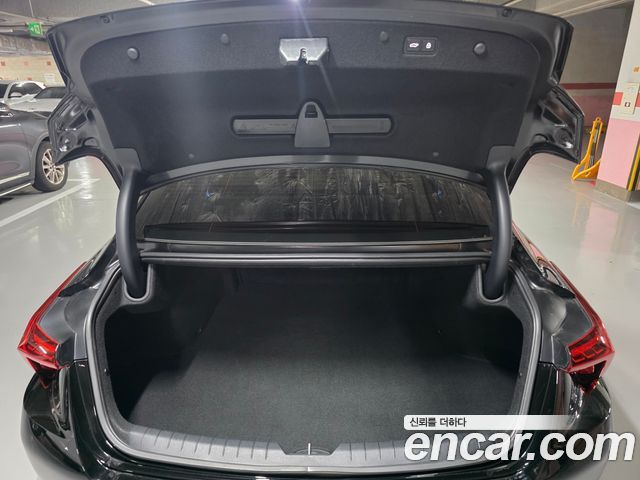 Kia K8 2.5 Gasoline 2WD Noblesse 2023 — фото 22
