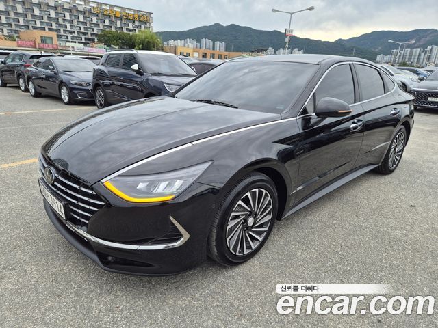 Hyundai Sonata Hybrid (DN8) Premium Plus 2022 — фото 2
