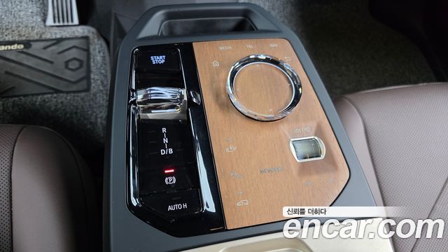 BMW iX xDrive50 Sport Special Edition 2025 — фото 9
