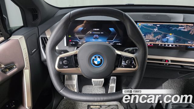 BMW iX xDrive50 Sport Special Edition 2025 — фото 17