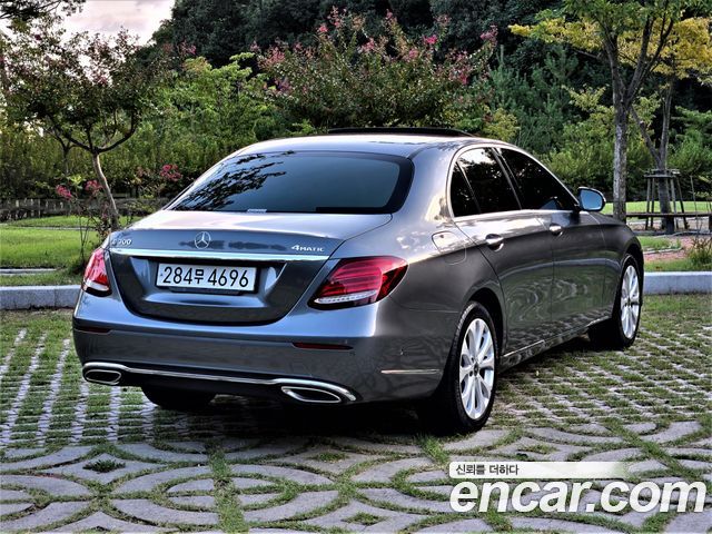 Mercedes-Benz E-Class (W213) E300 4MATIC Exclusive 2018 — фото 3