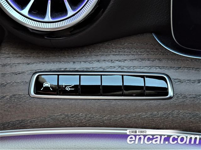 Mercedes-Benz E-Class (W213) E300 4MATIC Exclusive 2018 — фото 21