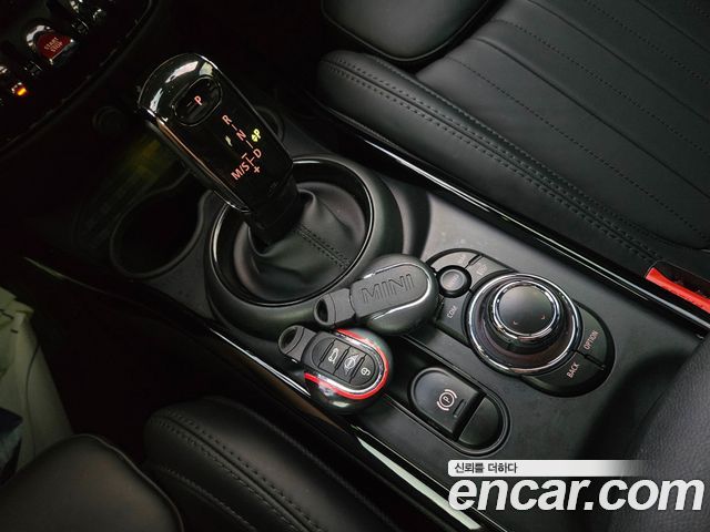 MINI Cooper S Clubman JCW 2nd Gen 2023 — фото 9