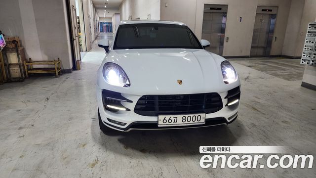 Porsche Macan 3.6 Turbo 95B 2016 — фото 3