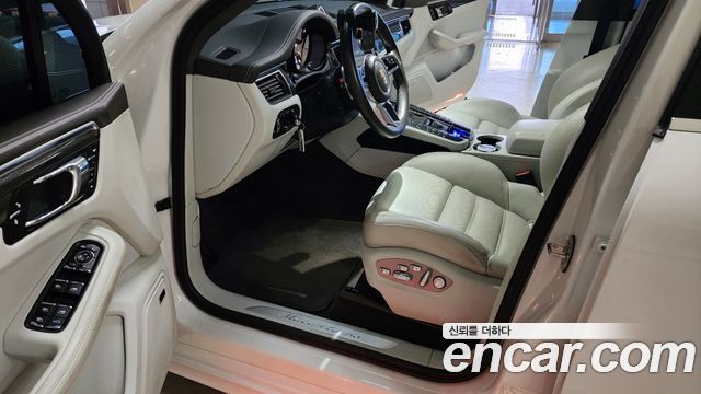 Porsche Macan 3.6 Turbo 95B 2016 — фото 14