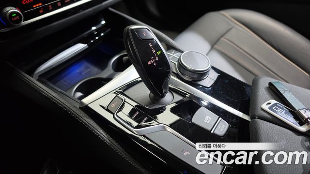 BMW 5 Series (G30) 520i Luxury 2019 — фото 9