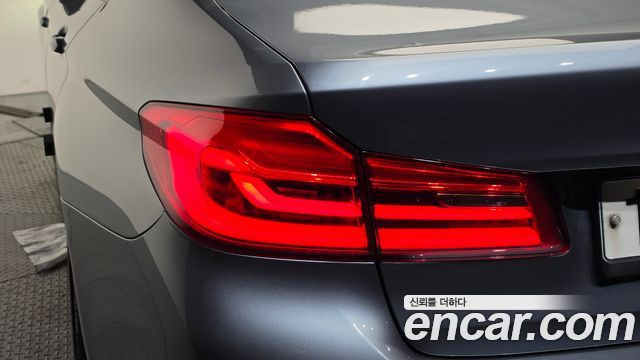 BMW 5 Series (G30) 520i Luxury 2019 — фото 23