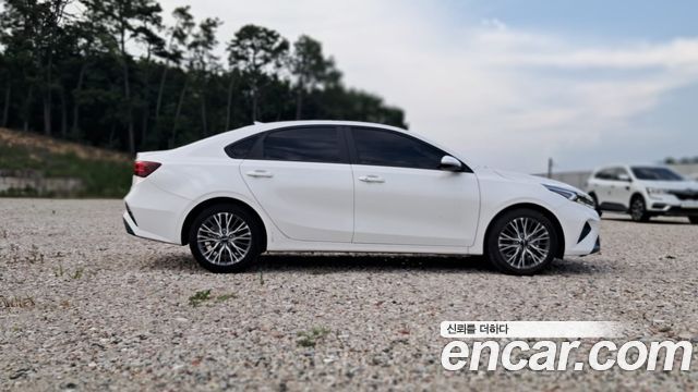 Kia K3 (II) 1.6 Prestige 2024 — фото 8