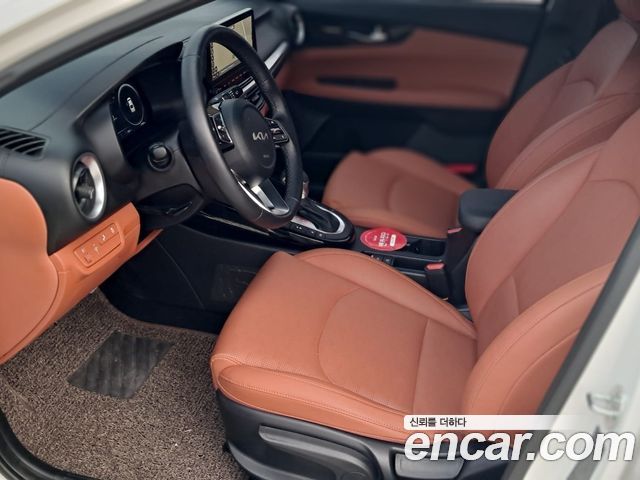 Kia K3 (II) 1.6 Prestige 2024 — фото 13