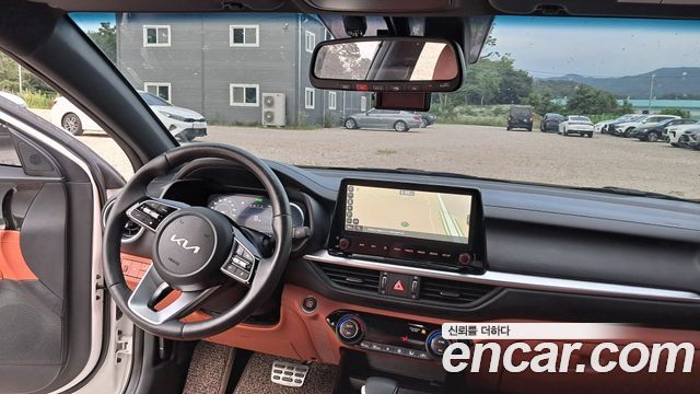 Kia K3 (II) 1.6 Prestige 2024 — фото 14