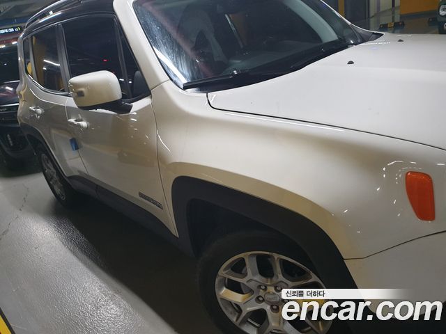 Jeep Renegade 2.4 Longitude High 2018 — фото 4