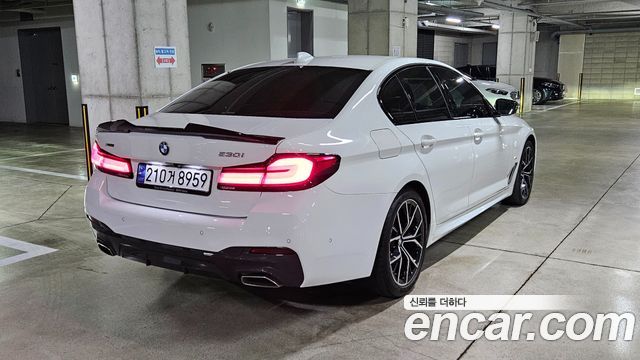 BMW 5 Series (G30) 530i xDrive M Sport Package 2023 — фото 2
