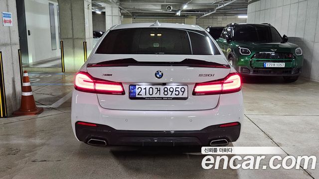 BMW 5 Series (G30) 530i xDrive M Sport Package 2023 — фото 4