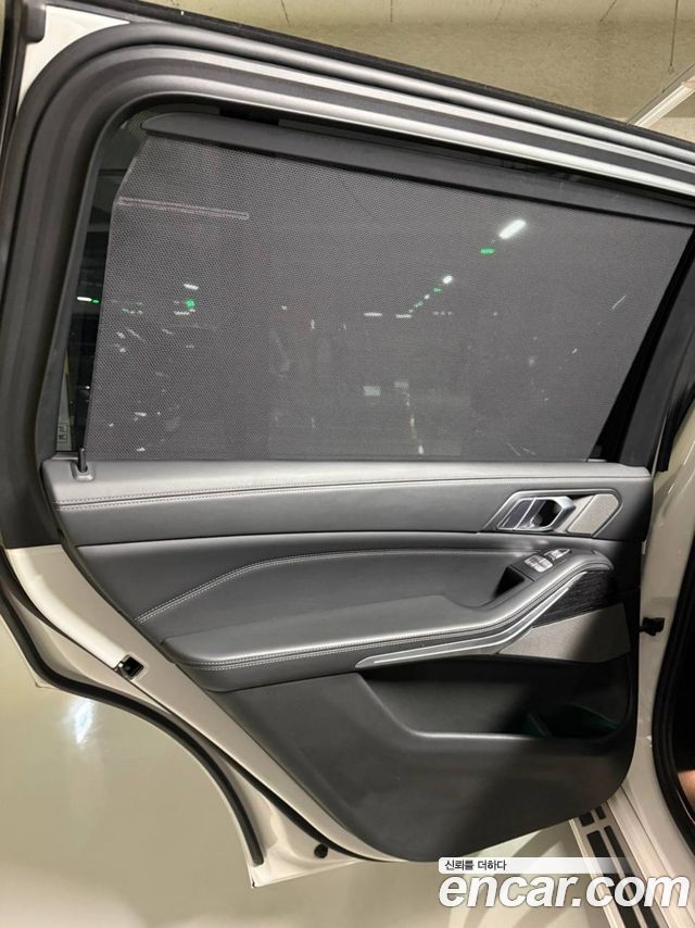BMW X7 (G07) xDrive 40i M Sport 6STR 2021 — фото 16