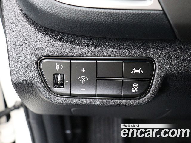 Kia Seltos Gasoline 1.6 Turbo 2WD Signature 2022 — фото 19