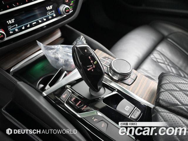 BMW 5 Series (G30) 520d xDrive M Sport Package Plus 2018 — фото 8
