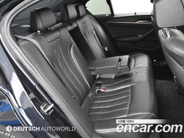 BMW 5 Series (G30) 520d xDrive M Sport Package Plus 2018 — фото 15