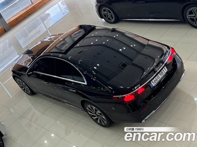 Mercedes-Benz E-Class (W214) E300 4MATIC Exclusive 2025 — фото 23