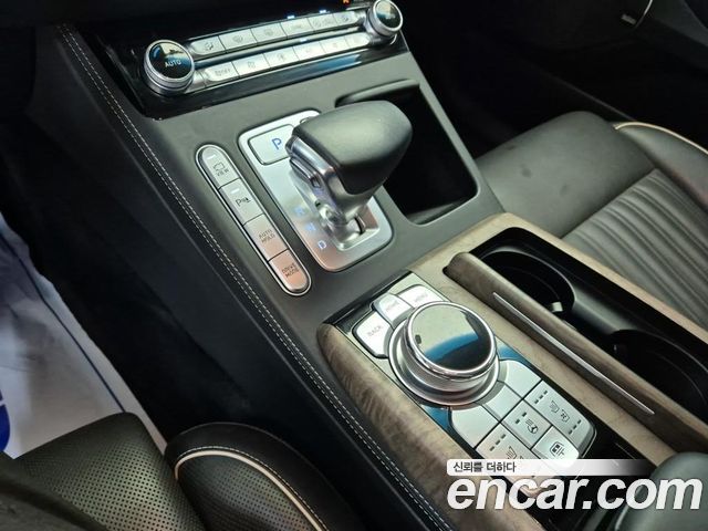 Genesis G90 5.0 AWD Prestige 2019 — фото 8