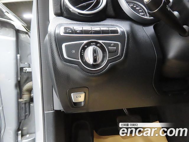 Mercedes-Benz C-Class (W205) C220 d 4MATIC 2016 — фото 15