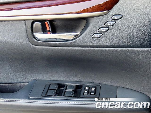 Lexus ES300h Supreme XV60 2013 — фото 10