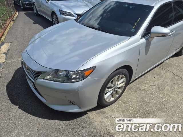 Lexus ES300h premium XV60 2014 — фото 2
