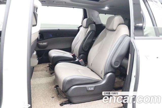 Kia Carnival (IV) Gasoline 9-Seater Signature 2024 — фото 8