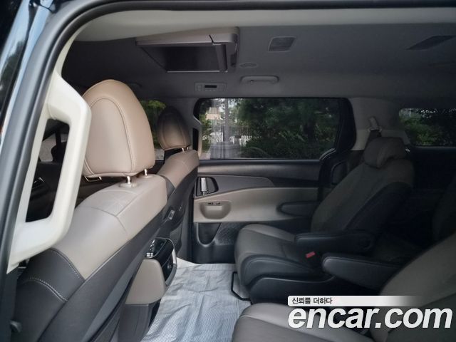 Kia Carnival (IV) HEV 9 seater Prestige 2025 — фото 5