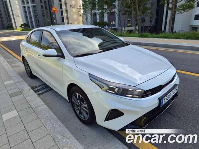 Kia K3 (II) 1.6 Prestige 2024 — фото 3