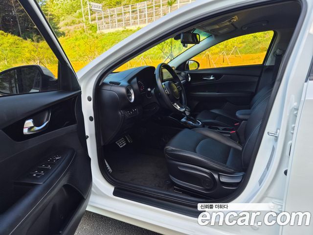 Kia K3 (II) 1.6 Prestige 2024 — фото 10