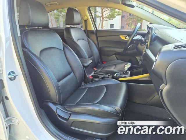 Kia K3 (II) 1.6 Prestige 2024 — фото 15