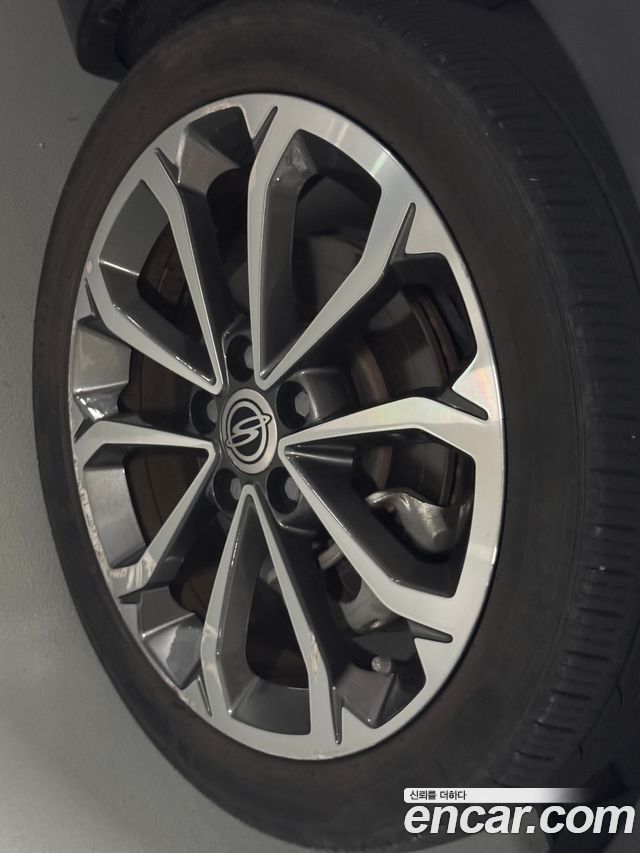 KG Mobility (SsangYong) Tivoli LX 2WD DLX 2017 — фото 5