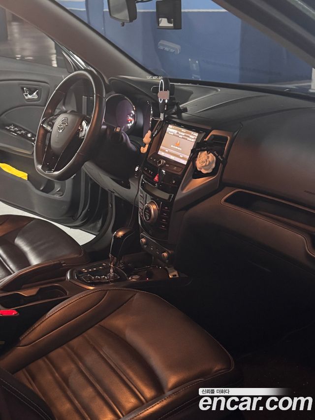 KG Mobility (SsangYong) Tivoli LX 2WD DLX 2017 — фото 9