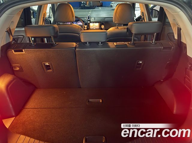KG Mobility (SsangYong) Tivoli LX 2WD DLX 2017 — фото 12