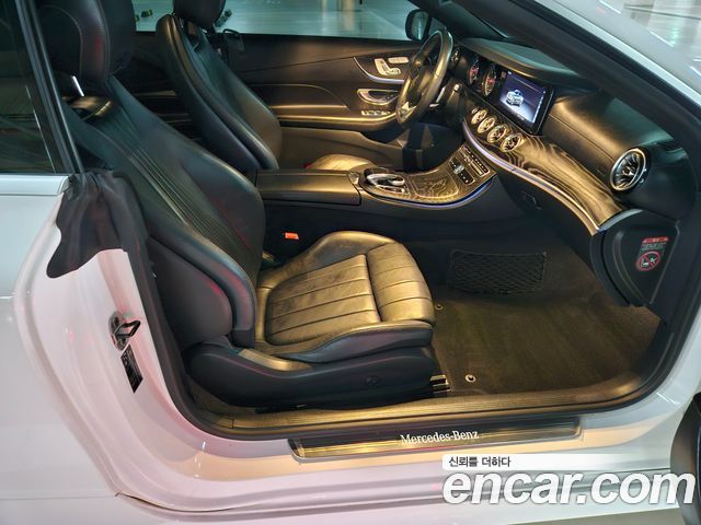 Mercedes-Benz E-Class (W213) E220d Cabriolet 2018 — фото 23