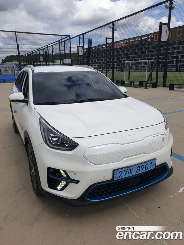 Kia Niro EV Noblesse 2022 — фото 3