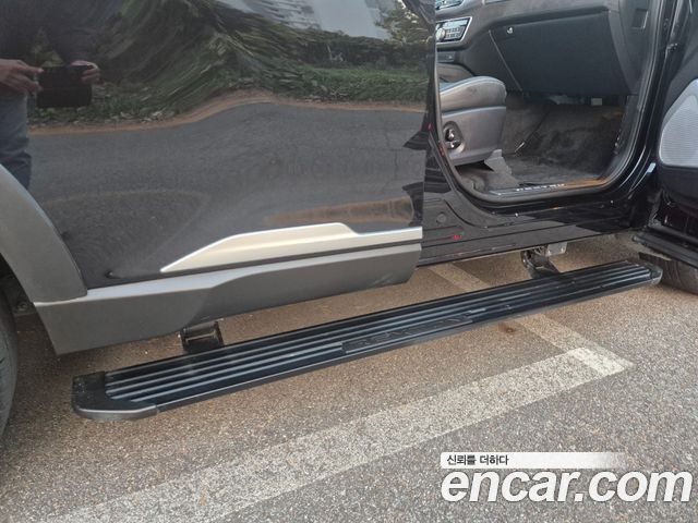 KG Mobility (SsangYong) Rexton Diesel 2.2 4WD The Black 2023 — фото 16